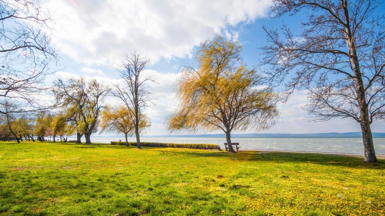 MF Belvedere Apartment Siófok Eksteriør bilde